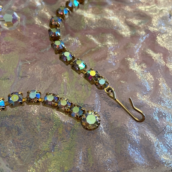 Vintage Aurora Borealis crystal cluster necklace perfect bridal piece goldtone - Picture 14 of 15